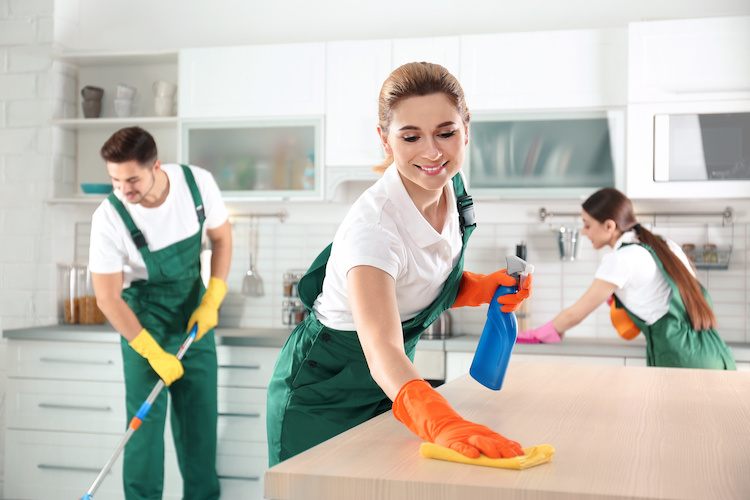 The Right Way To Clean With Bleach In Your Home